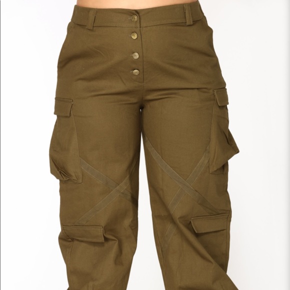 Fashion Nova Amelia Oversized Cargo Pants - Olive - Picture 3 of 3